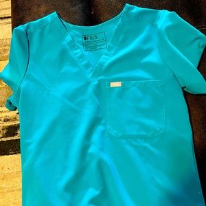 Figs scrub top … color teal…